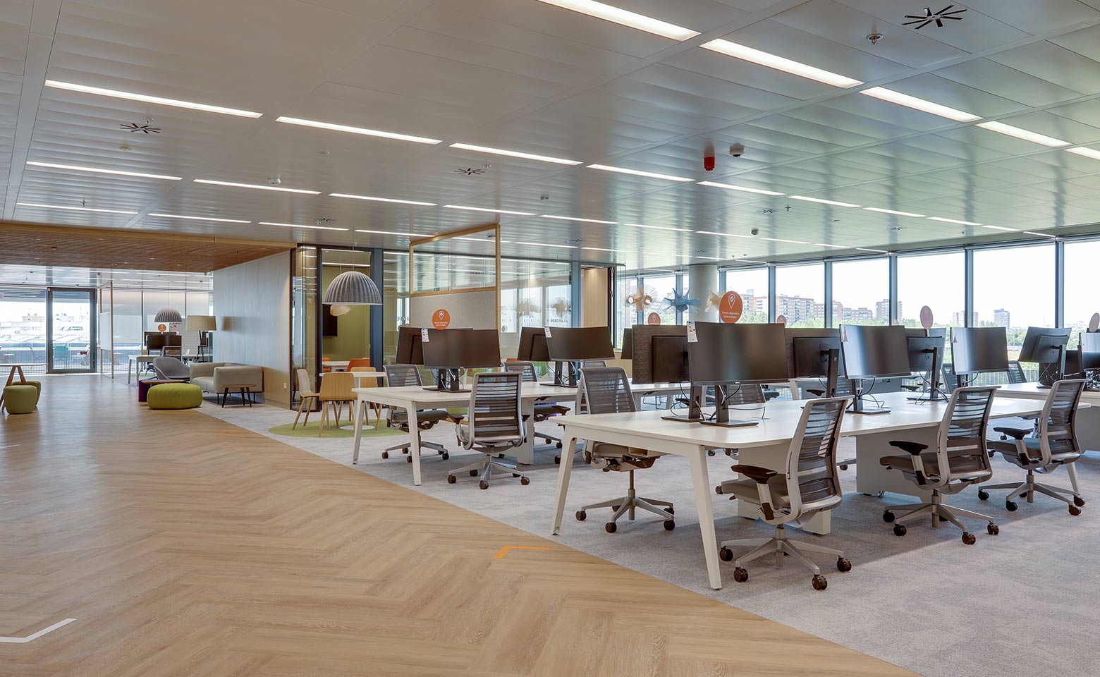 CW-nuevas-oficinas-ING-Carrusel1-1560-960